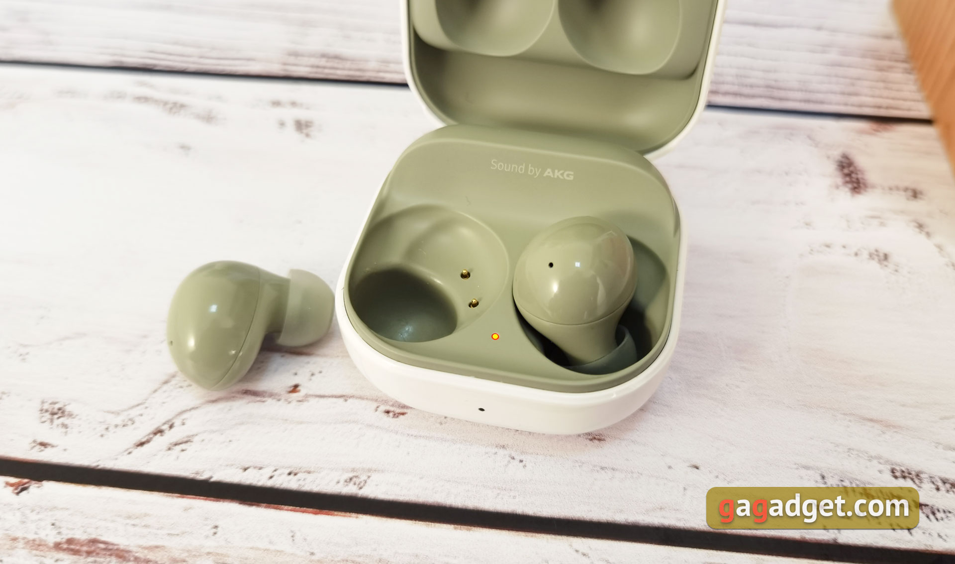 Samsung Galaxy Buds2 recensione: cuffie in miniatura TWS con cancellazione attiva del rumore-11