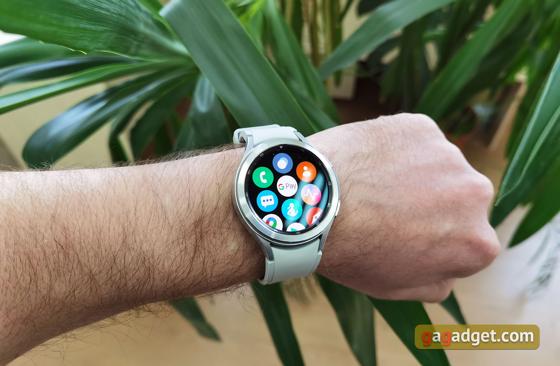 Recensione del Samsung Galaxy Watch4 Classic: finalmente con Google Pay! Recensione del Samsung Galaxy Watch4 Classic: finalmente con Google Pay!