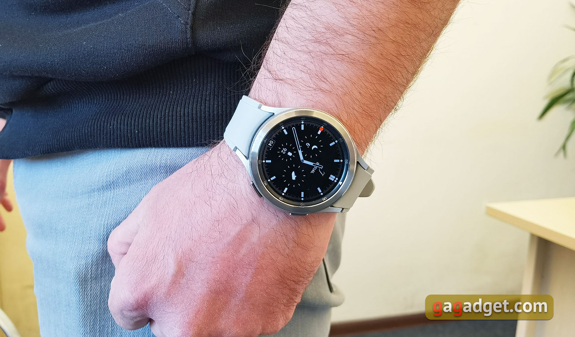 Recensione del Samsung Galaxy Watch4 Classic: finalmente con Google Pay!-2 Recensione del Samsung Galaxy Watch4 Classic: finalmente con Google Pay!-2