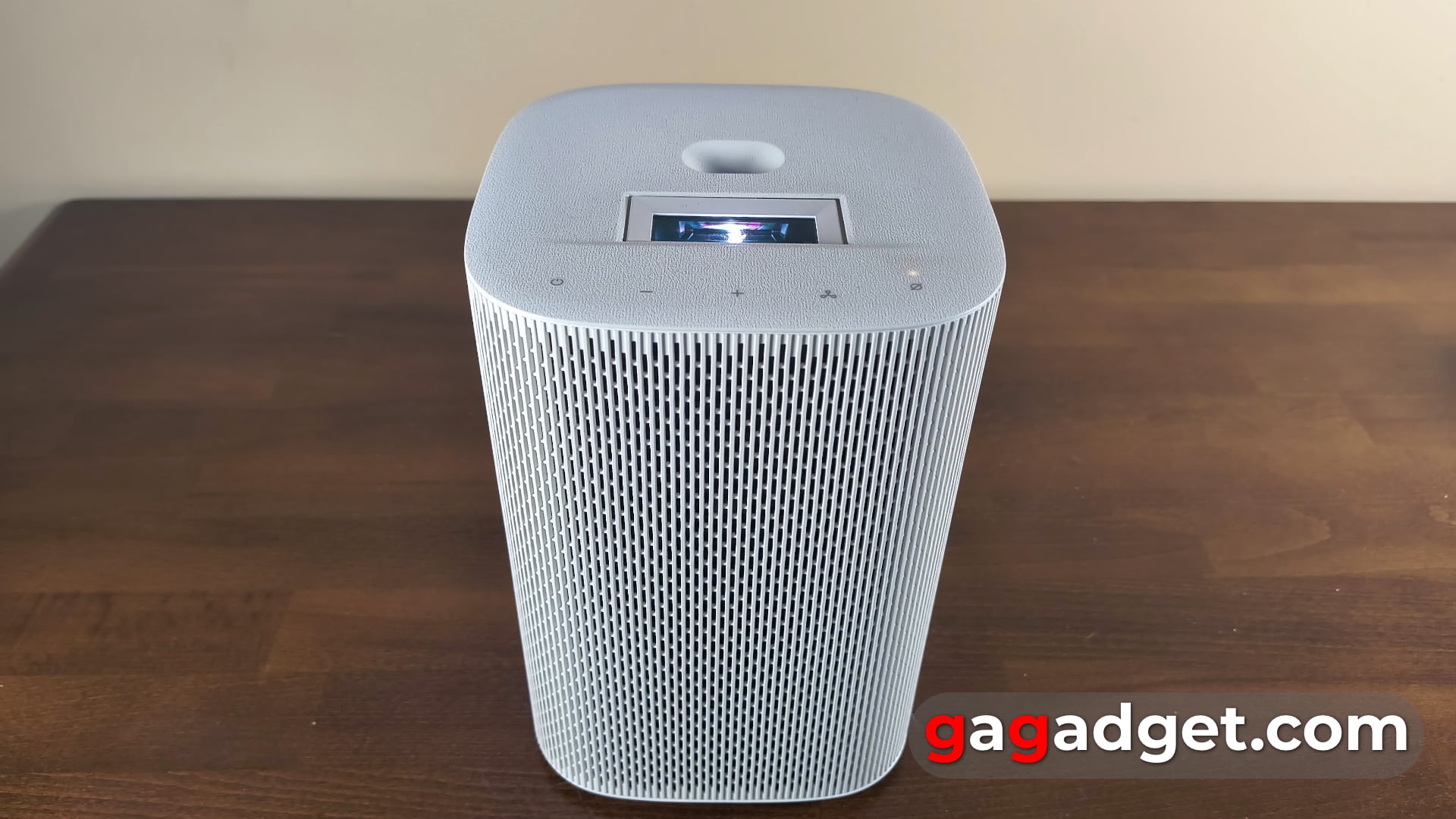 Ora la vostra scrivania è sensibile al tocco: recensione del proiettore laser interattivo Samsung The Premiere 5-7