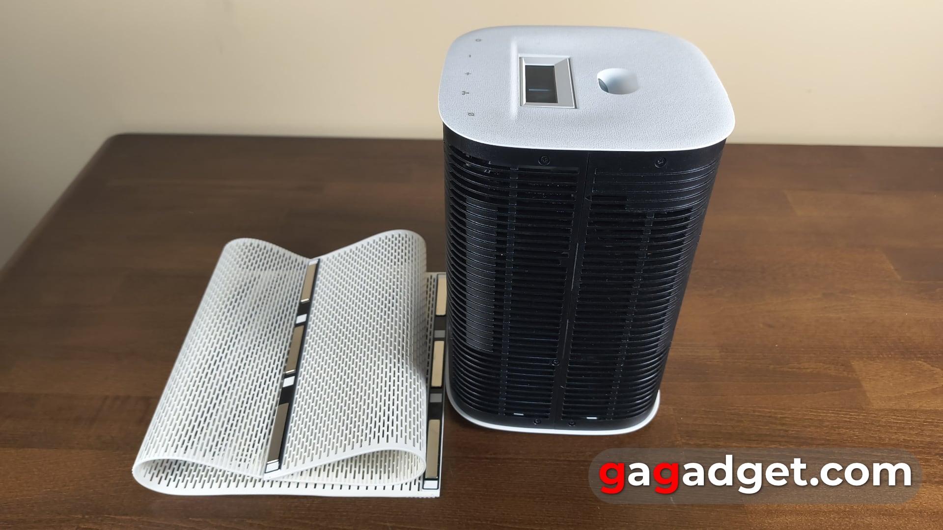 Ora la vostra scrivania è sensibile al tocco: recensione del proiettore laser interattivo Samsung The Premiere 5-21