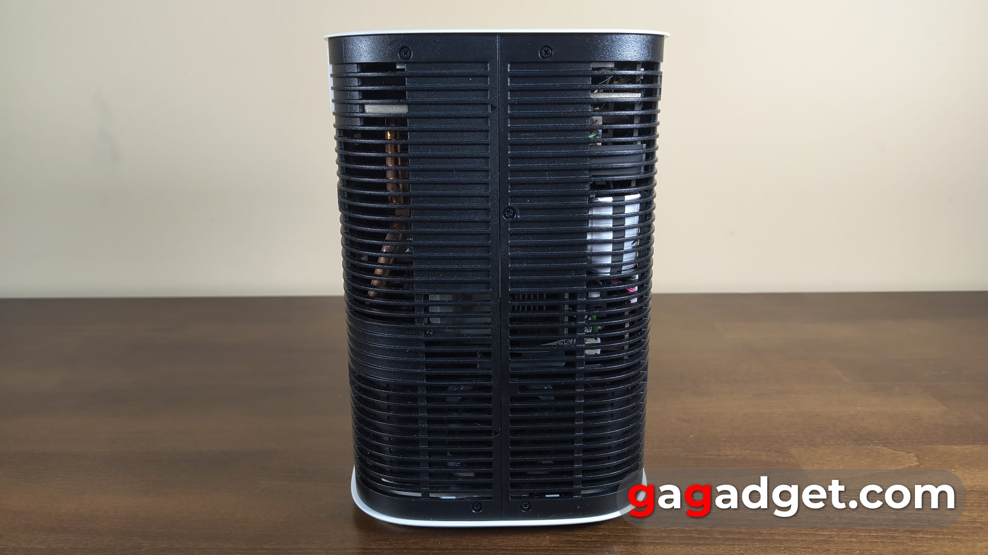 Ora la vostra scrivania è sensibile al tocco: recensione del proiettore laser interattivo Samsung The Premiere 5-25
