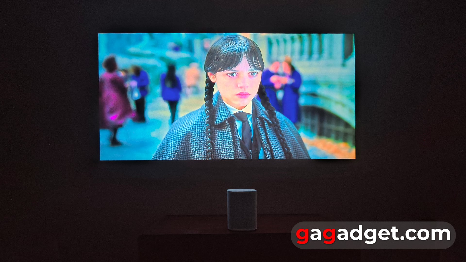 Ora la vostra scrivania è sensibile al tocco: recensione del proiettore laser interattivo Samsung The Premiere 5-48