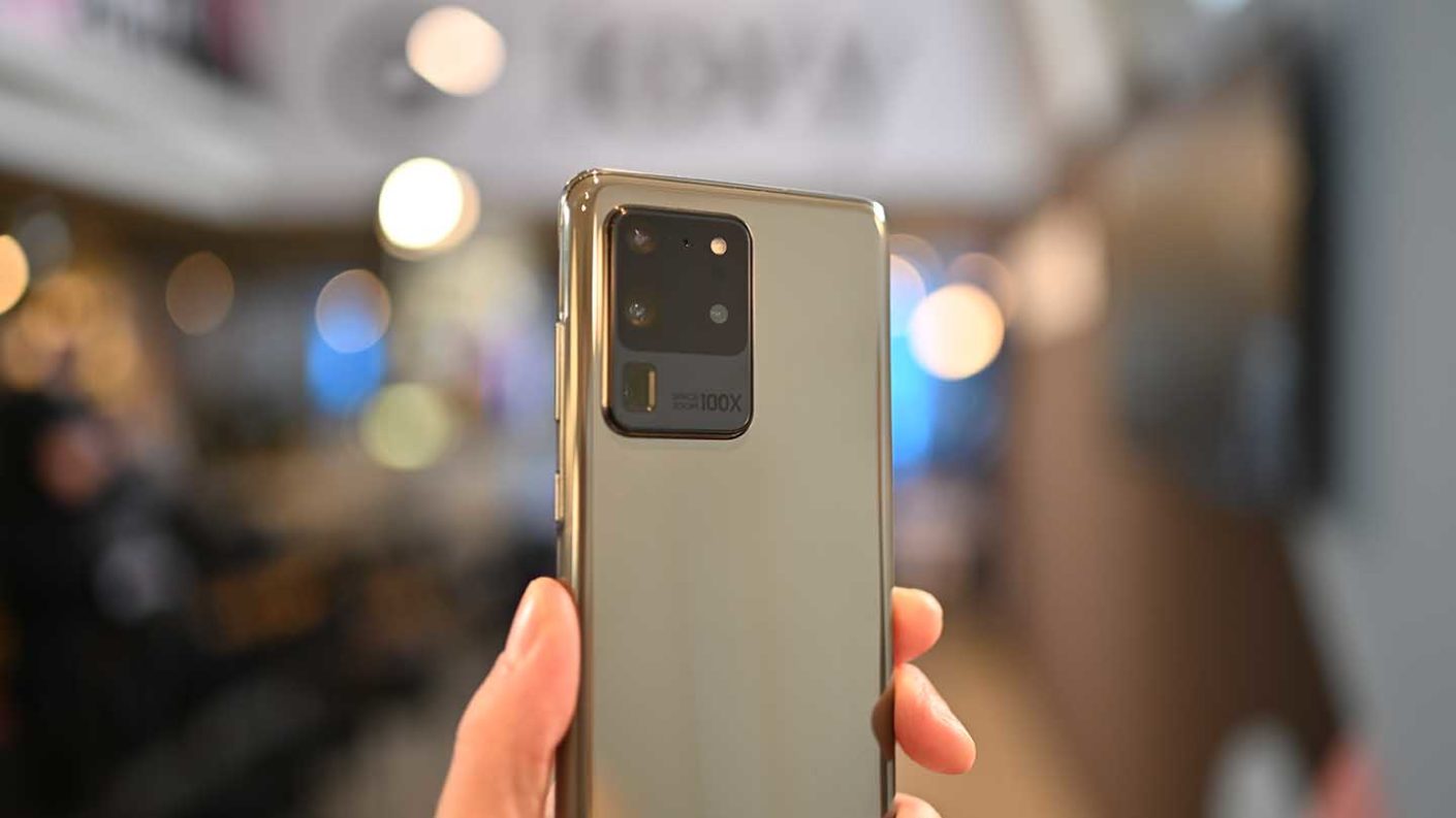 Galaxy S20 Ultra. Illustrazione: Camera Jabber