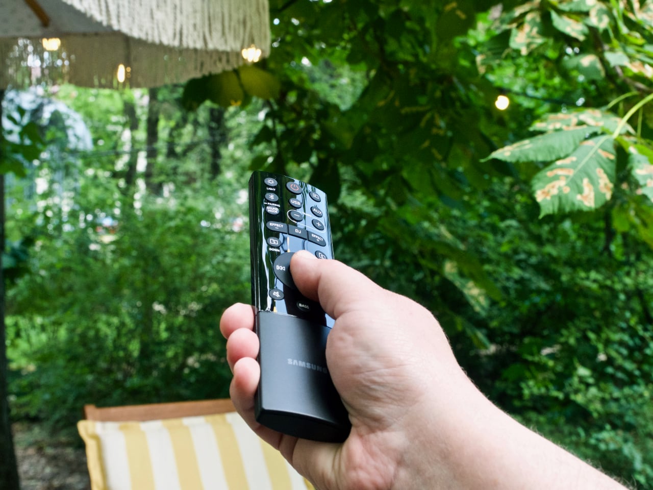 Re dell'atmosfera: recensione del diffusore Samsung Sound Tower MX-ST50B con batteria ricaricabile integrata e illuminazione a LED-38 Re dell'atmosfera: recensione del diffusore Samsung Sound Tower MX-ST50B con batteria ricaricabile integrata e illuminazione a LED-38