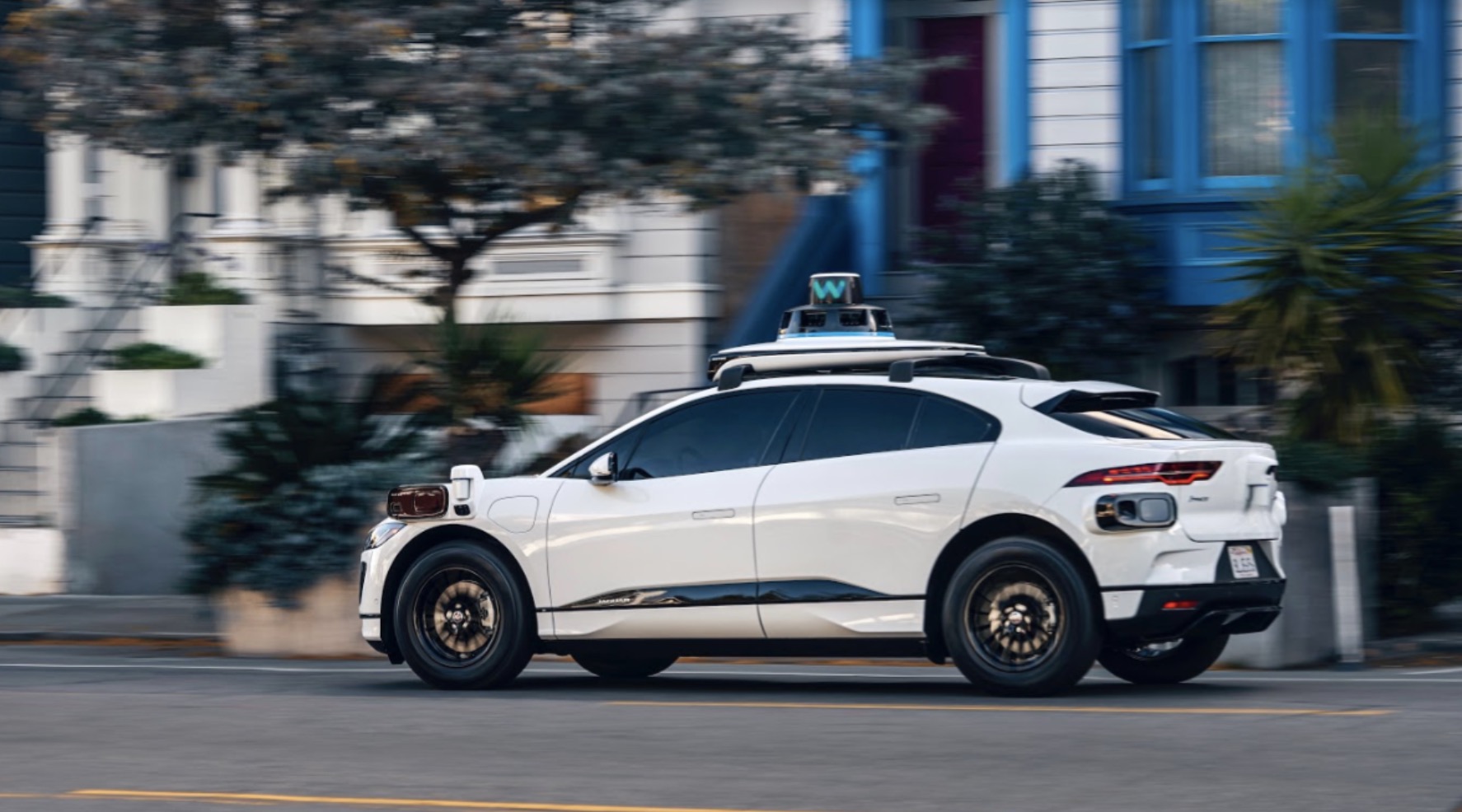 Waymo ha lanciato corse senza pilota per i dipendenti ad Austin Waymo ha lanciato corse senza pilota per i dipendenti ad Austin