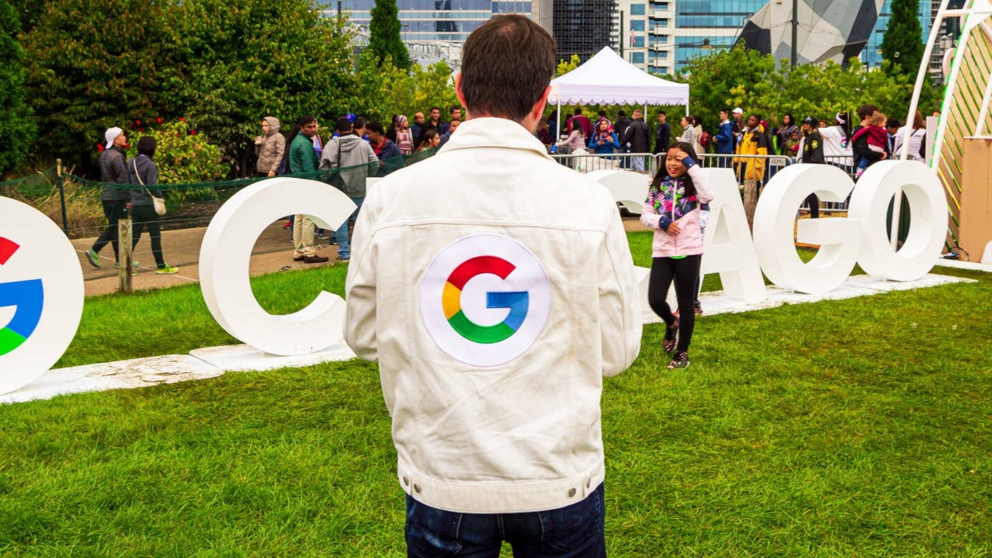 I collaboratori di Google che lavoravano al chatbot Bard si sono sindacalizzati dopo i licenziamenti di massa I collaboratori di Google che lavoravano al chatbot Bard si sono sindacalizzati dopo i licenziamenti di massa