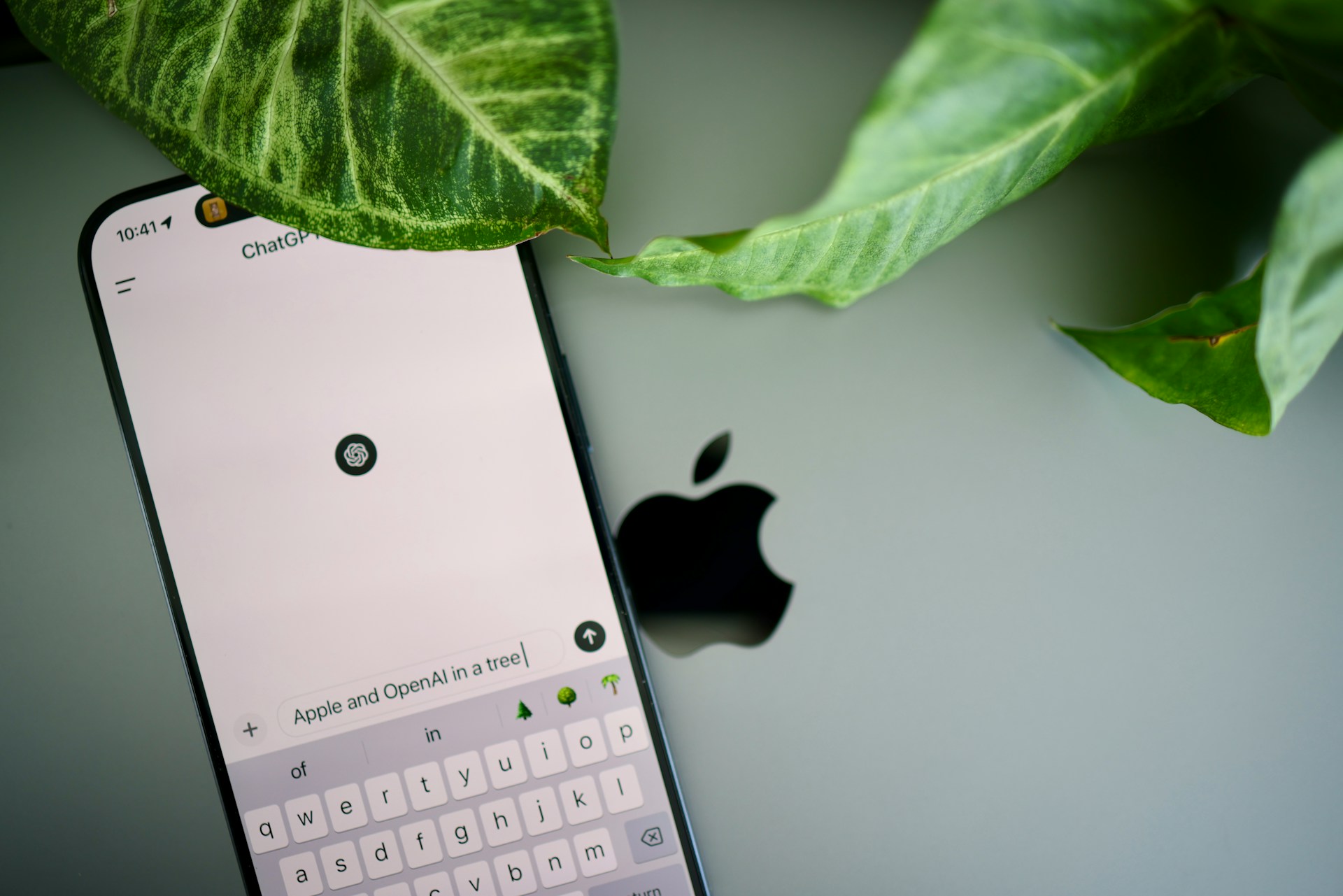 Apple e OpenAI in trattative per creare chatbot per iPhone - Bloomberg Apple e OpenAI in trattative per creare chatbot per iPhone - Bloomberg