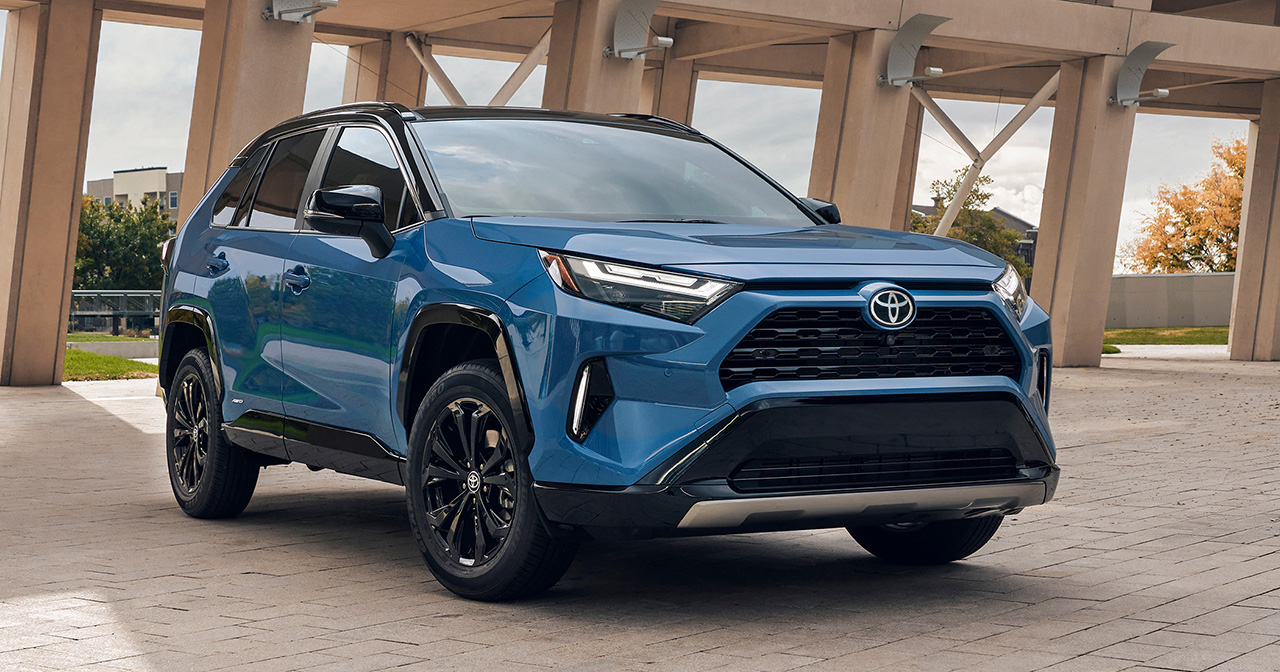 L'attuale Toyota RAV4 Hybrid (2025) nella versione per il mercato americano L'attuale Toyota RAV4 Hybrid (2025) nella versione per il mercato americano