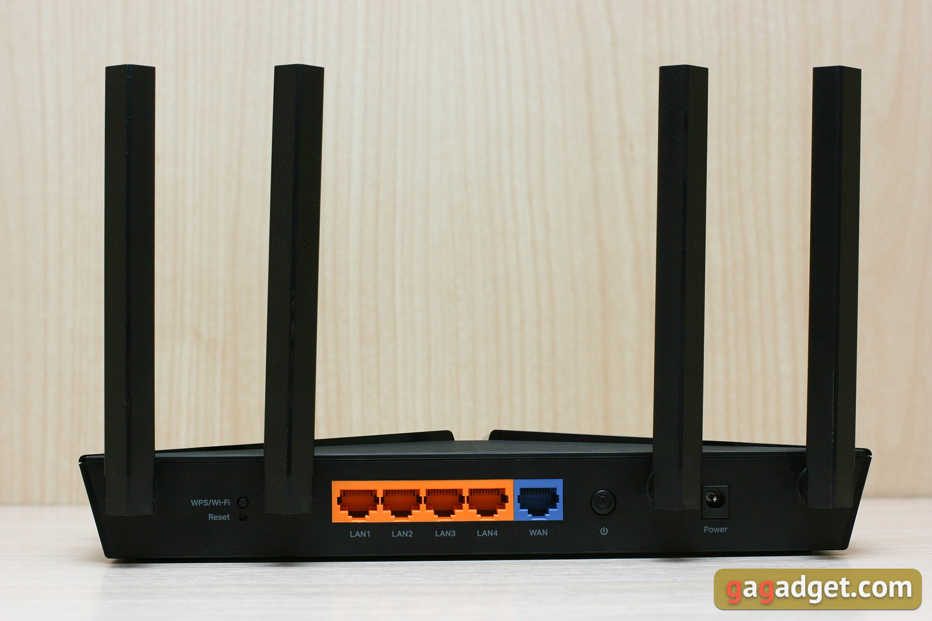Rete domestica Wi-Fi 6 senza interruzioni: recensione del router TP-Link Archer AX23-12 Rete domestica Wi-Fi 6 senza interruzioni: recensione del router TP-Link Archer AX23-12