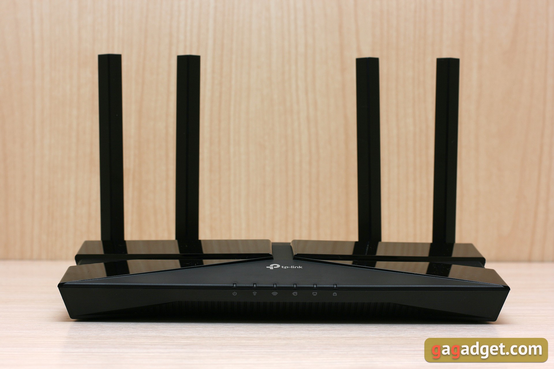Tre gigabit in casa: un test del router 2022 TP-Link Archer AX53-14 Tre gigabit in casa: un test del router 2022 TP-Link Archer AX53-14