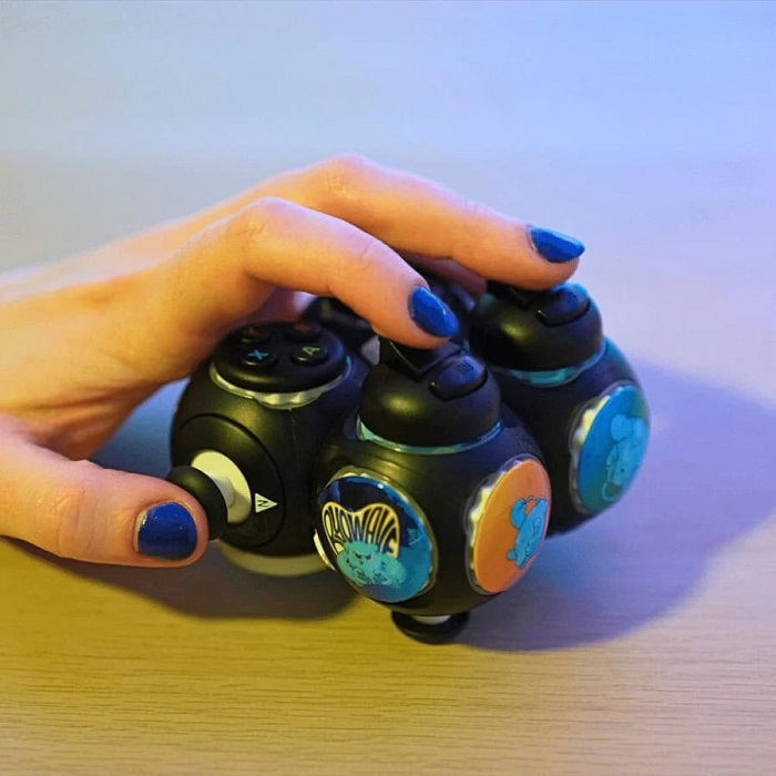 È stato presentato il dispositivo modulare Proteus Controller di Microsoft e ByoWave, che consente alle persone con disabilità di creare il gamepad perfetto per giocare ai giochi per PC e Xbox.-2 È stato presentato il dispositivo modulare Proteus Controller di Microsoft e ByoWave, che consente alle persone con disabilità di creare il gamepad perfetto per giocare ai giochi per PC e Xbox.-2
