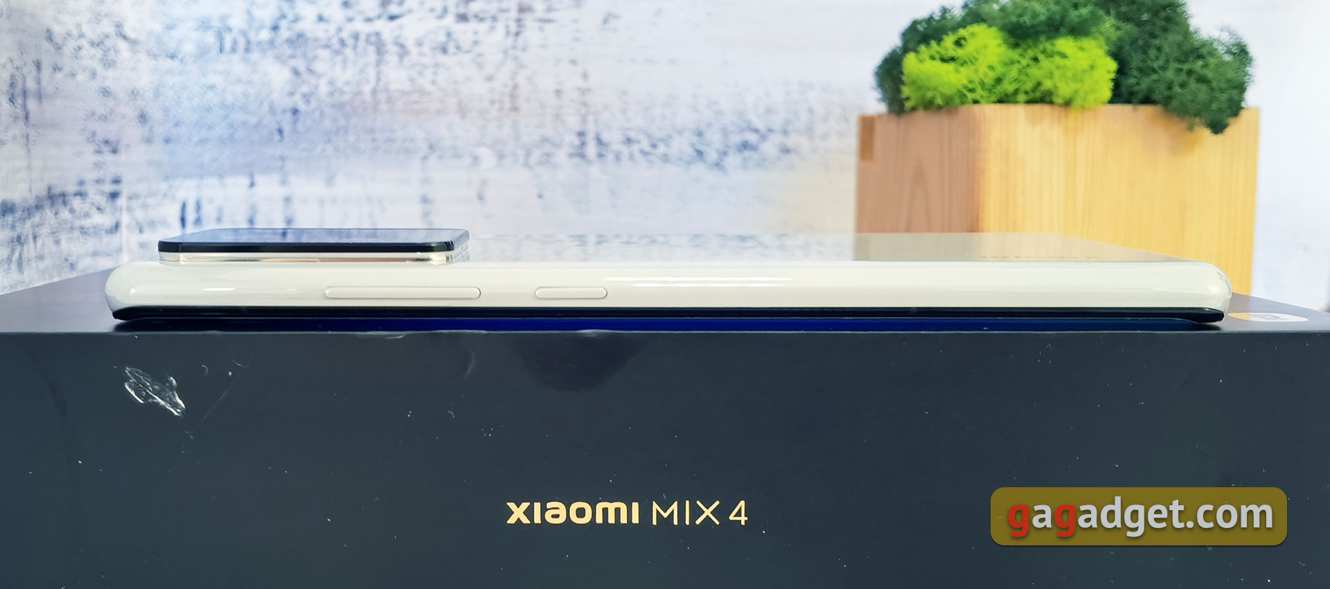 Xiaomi MIX 4 con i miei occhi: una fotocamera frontale sotto lo schermo che davvero non si vede-15 Xiaomi MIX 4 con i miei occhi: una fotocamera frontale sotto lo schermo che davvero non si vede-15