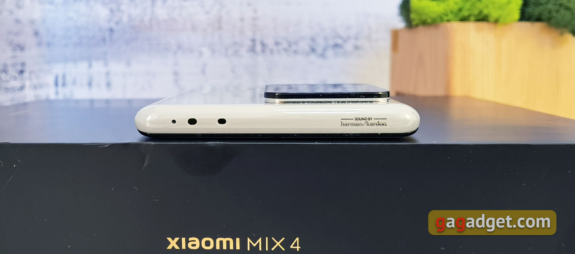 Xiaomi MIX 4 con i miei occhi: una fotocamera frontale sotto lo schermo che davvero non si vede-18 Xiaomi MIX 4 con i miei occhi: una fotocamera frontale sotto lo schermo che davvero non si vede-18