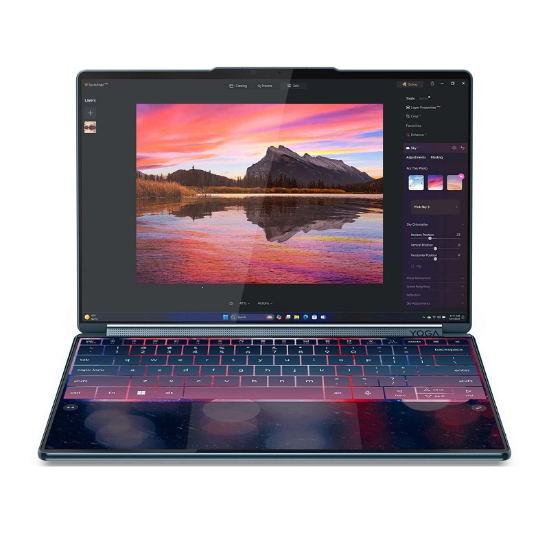 Il notebook Yoga Book 9i dispiegato Il notebook Yoga Book 9i dispiegato