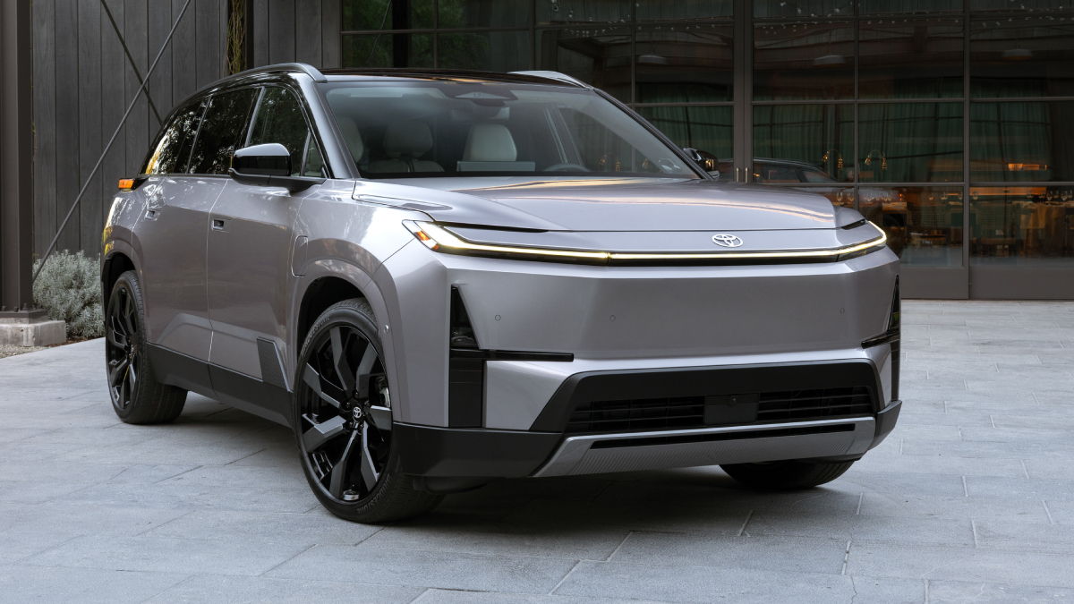 Vista elettrica del Toyota Highlander 2027 3
