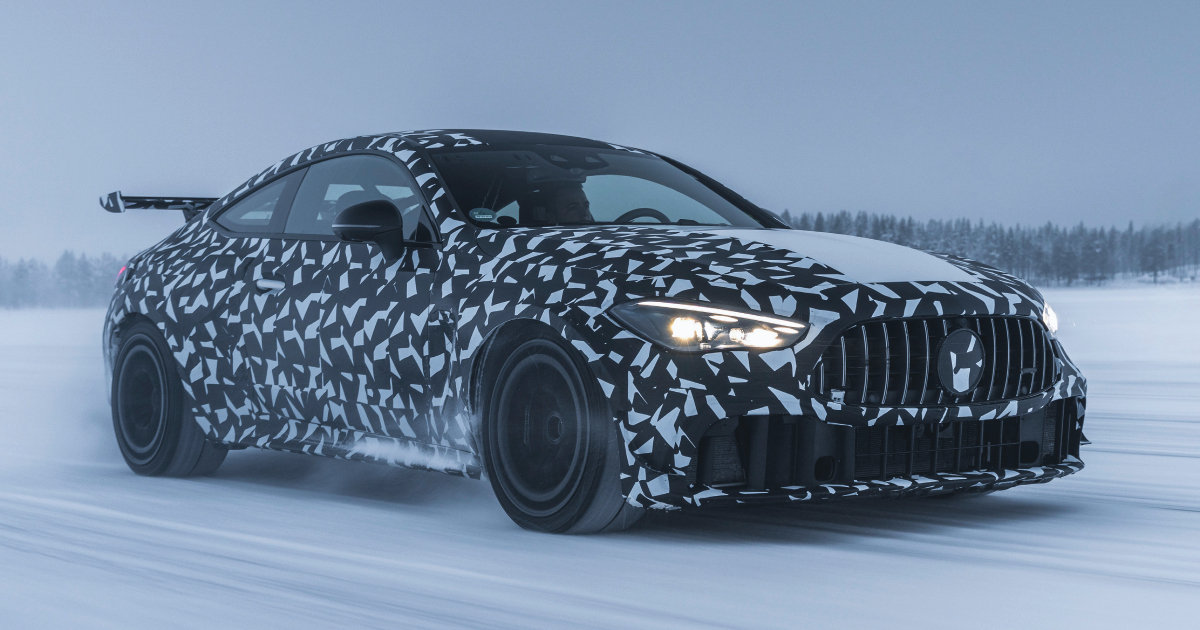 Coupé Mercedes-Benz durante i test invernali