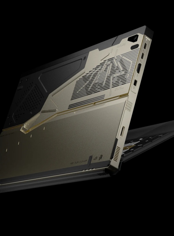 Immagine della collezione di gadget di Kojima Productions e ASUS