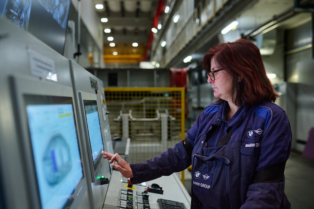 Nuovo reparto carrozzeria BMW