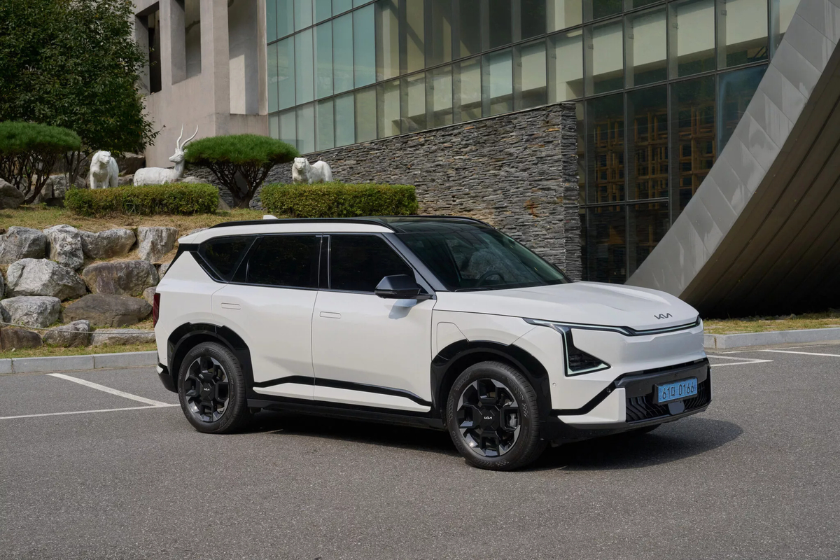 Modello restyling Kia EV5