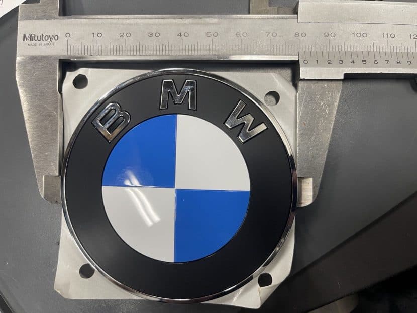 Emblema BMW aggiornato da BMW Blog