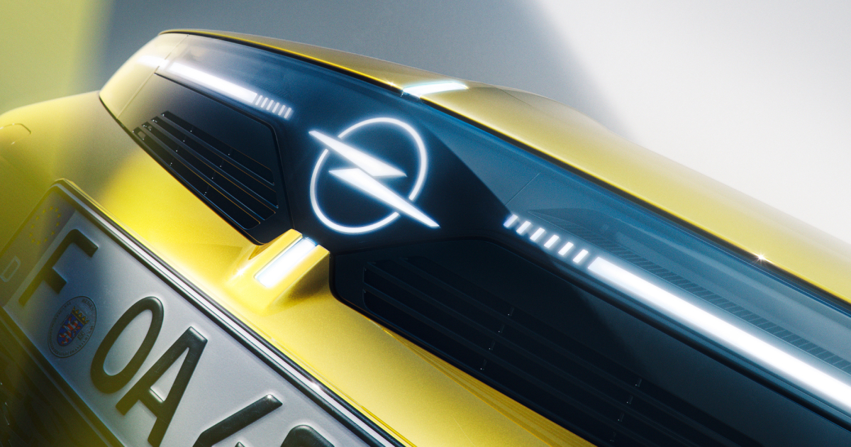 Opel Astra da una prospettiva laterale