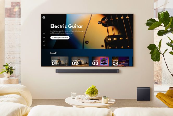 TV Samsung con interfaccia Fender Play sullo schermo