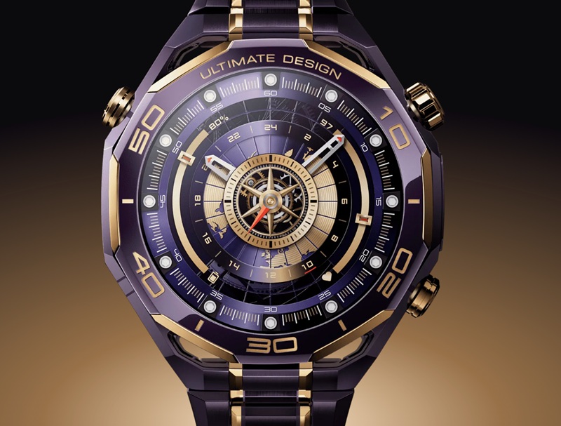 Huawei Watch Ultimate Design Royal Gold contro la confezione